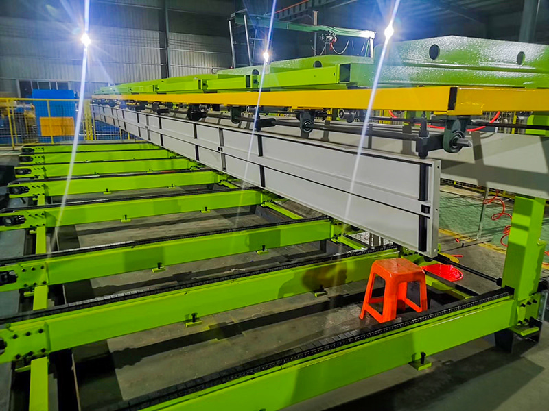 Linea di taglio longitudinale per bobine in acciaio